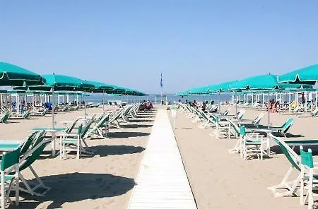 Elizabeth Hotel 3*