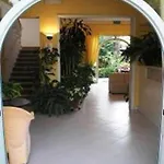 Elizabeth Hotel 3*